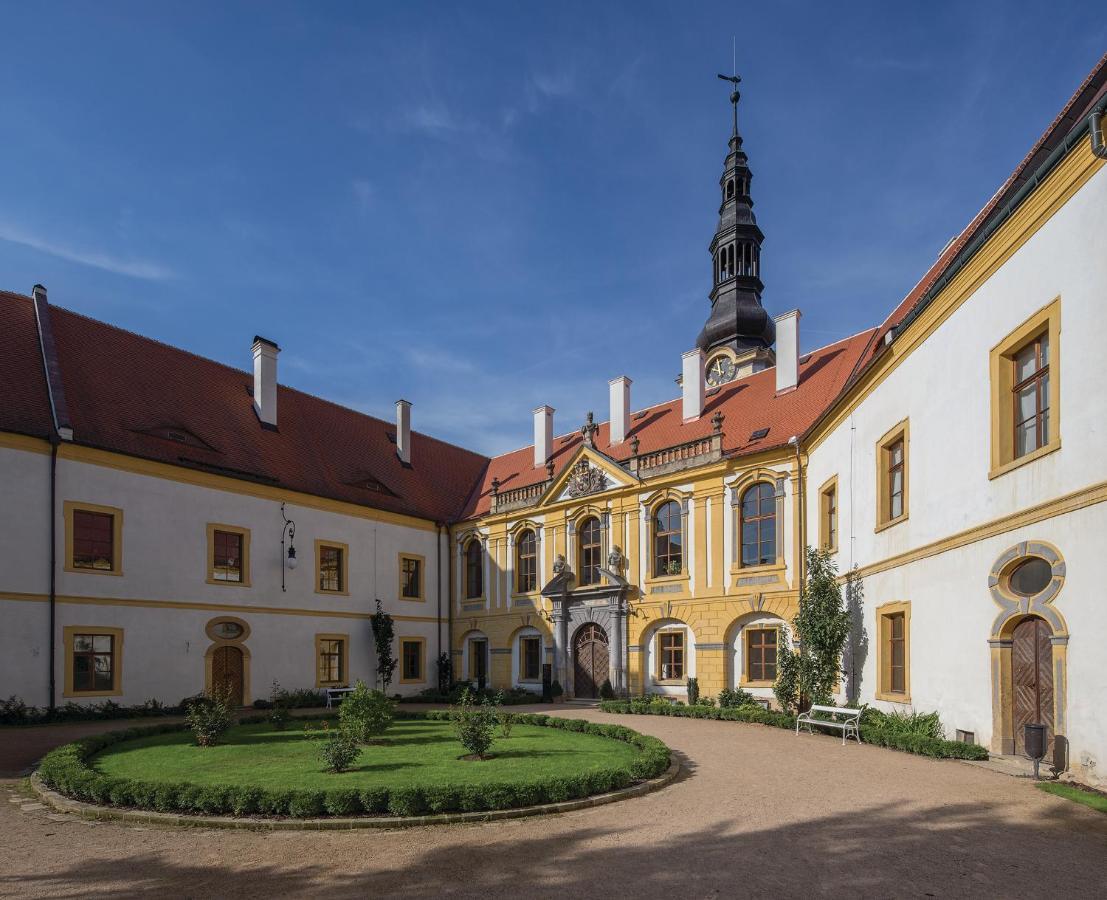 Chateau Decin Exterior photo