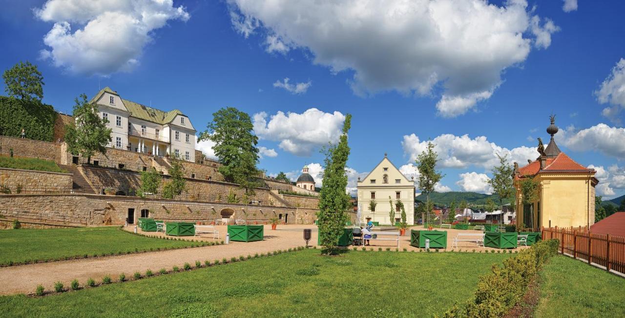 Chateau Decin Exterior photo