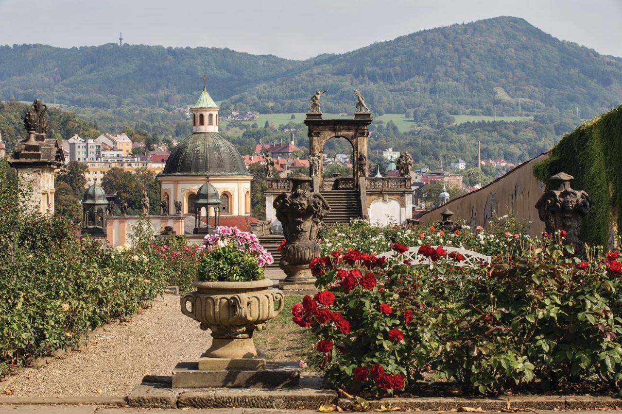 Chateau Decin Exterior photo